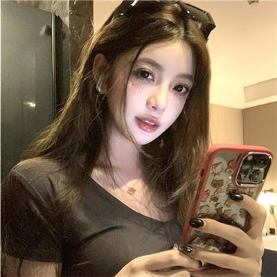 与鲨同游